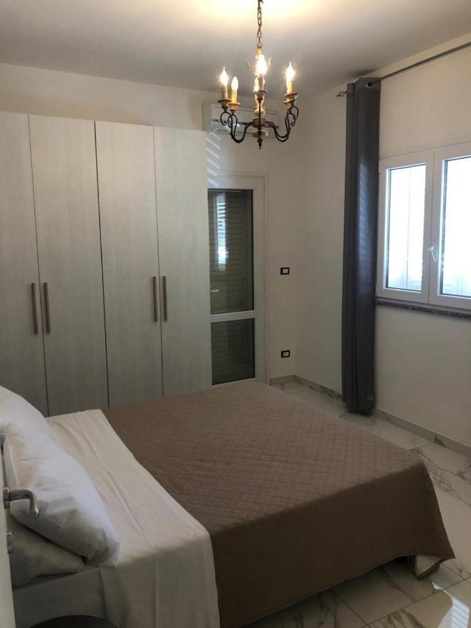 レッジョ・ディ・カラブリア 13 Minuti Dal Centro Bed & Breakfast エクステリア 写真